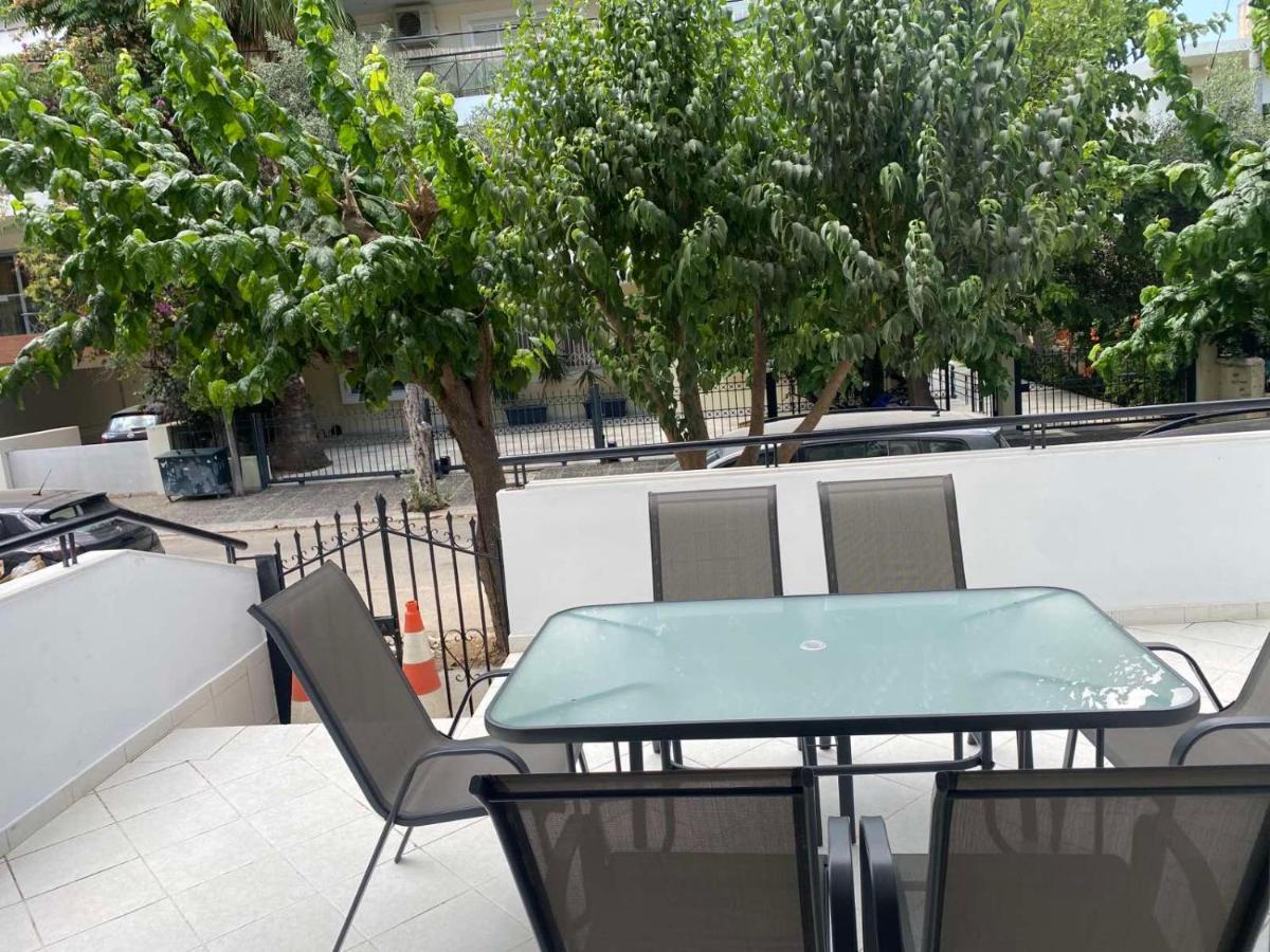 Comfortable Apartment Near To Metro Athens Exterior photo