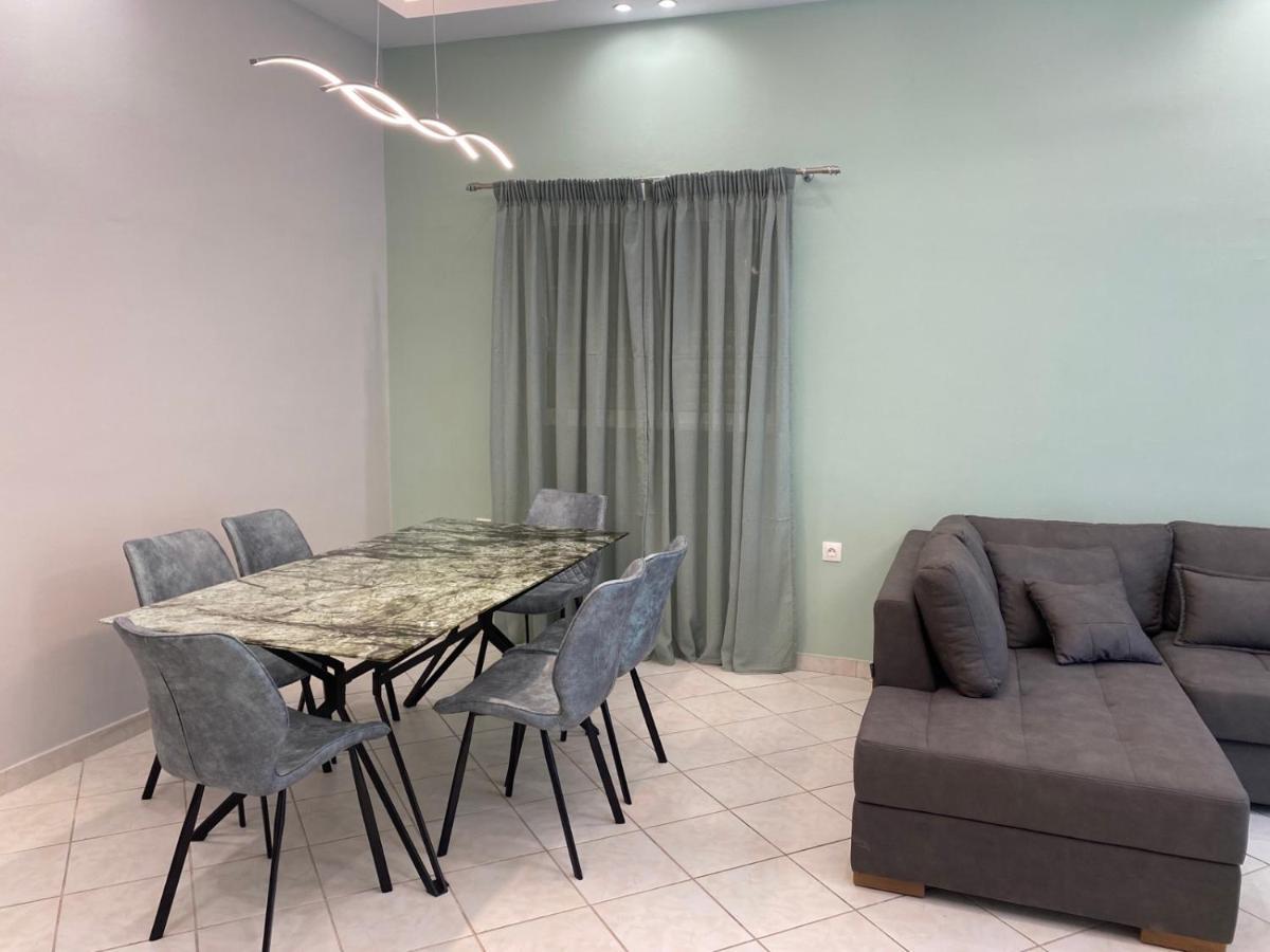 Comfortable Apartment Near To Metro Athens Exterior photo