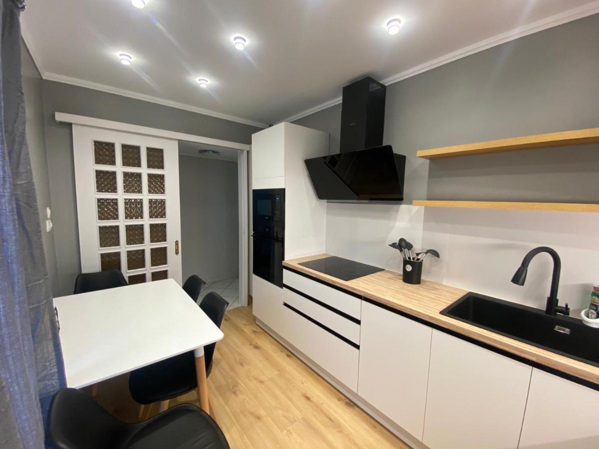 Comfortable Apartment Near To Metro Athens Exterior photo